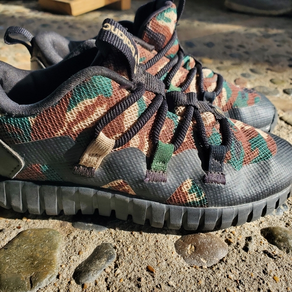 New Balance PlaygruV Camo sneakers. Toddler size 10 - Picture 1 of 5